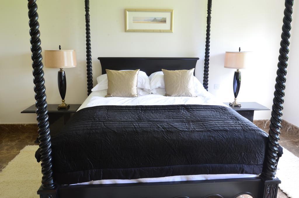 カーマーゼン Llwyn Helyg Country Houseゲストハウス 部屋 写真
